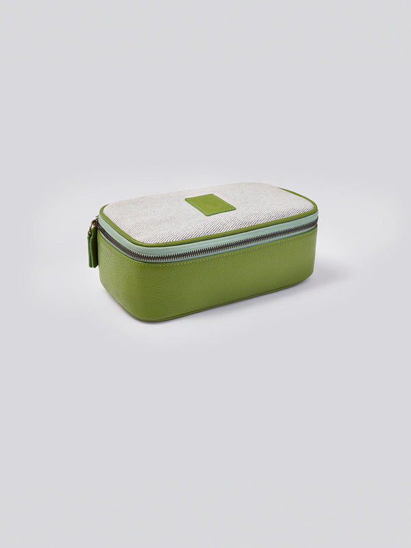 The Tech Case - Four Seasons At Home