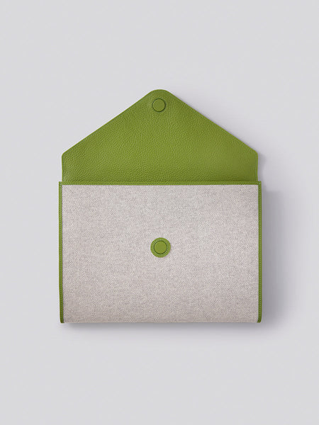 The Laptop Sleeve - Four Seasons At Home